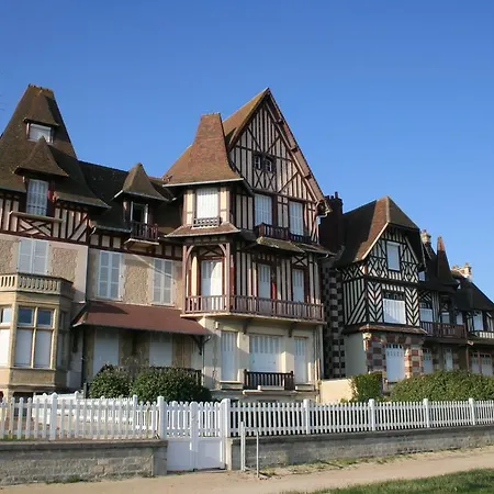 Sphinx Residences - Les Germes De Ble